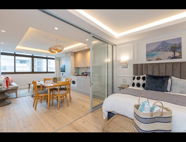 1 BEDROOM APARTMENT SOLD IN MOUILLE POINT